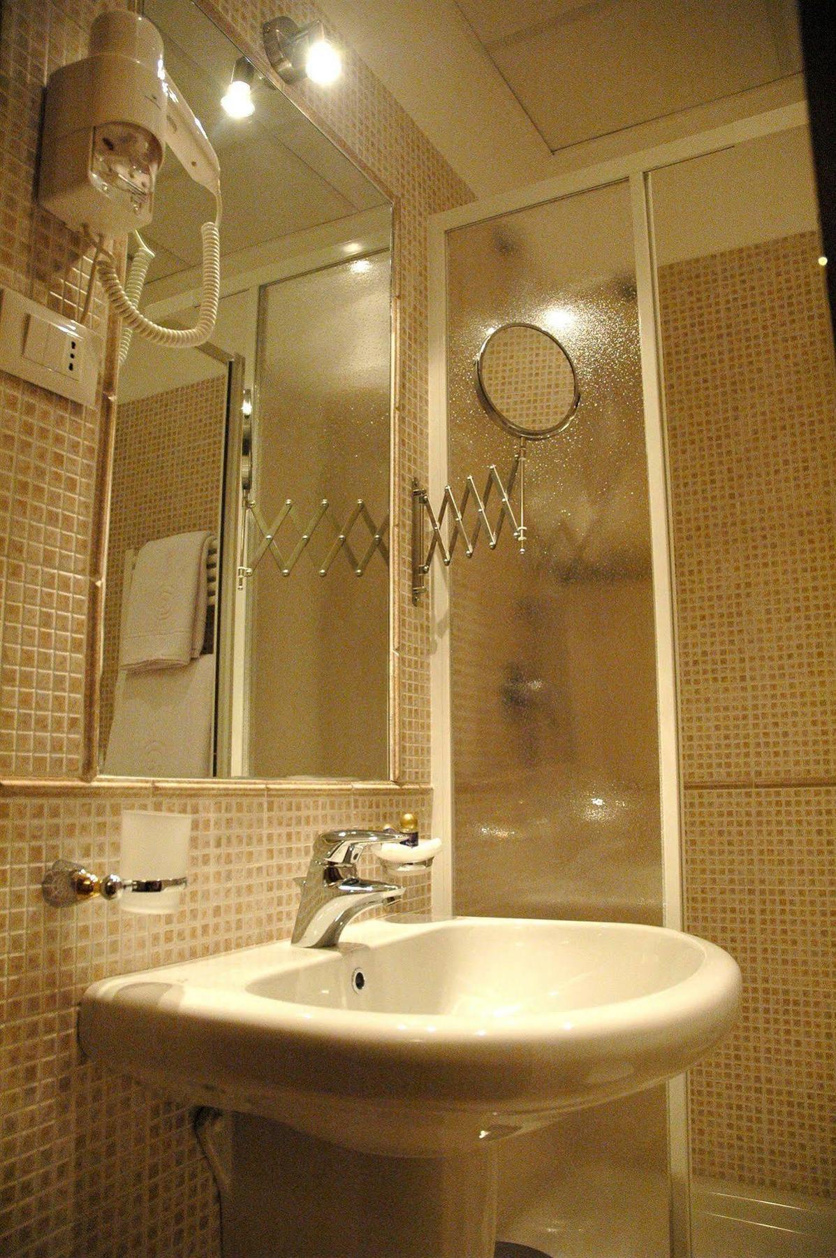 Tamara'S Suites Рим Екстериор снимка
